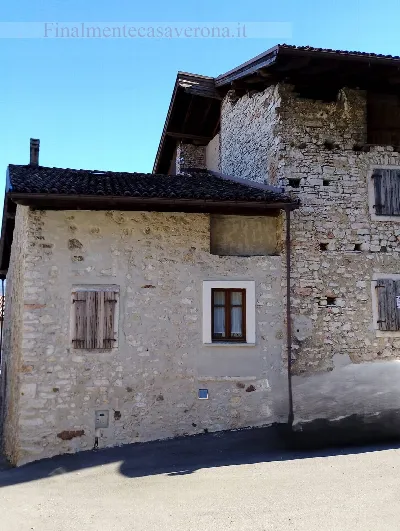 Rustico/Casale in vendita a Isera - foto 3