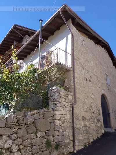 Rustico/Casale in vendita a Isera - foto 4