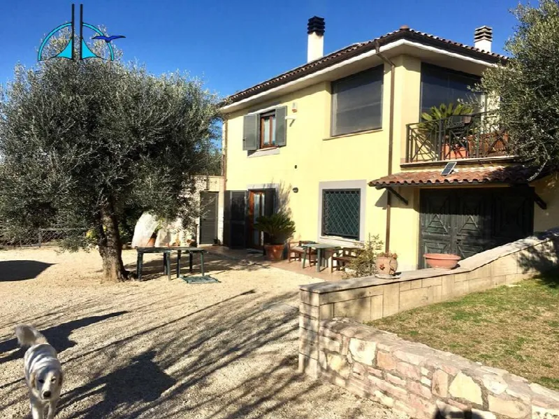 Villa in vendita a Fara in Sabina - foto 1