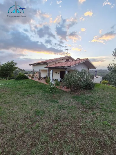 Villa in vendita a Fara in Sabina - foto 2