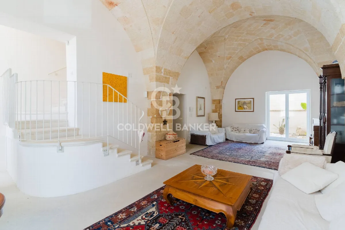 Casa Indipendente in vendita a Brindisi, Centro Storico, Cappuccini, Commenda - foto 2