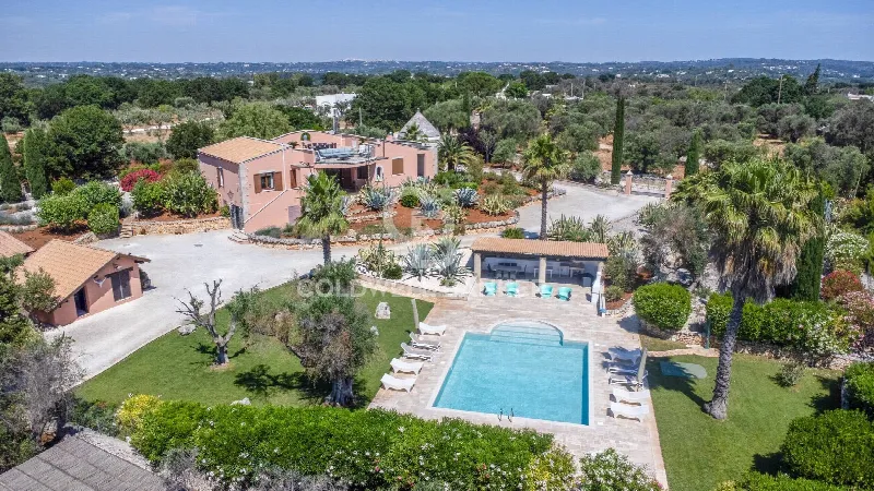Villa in vendita a Ostuni - foto 1