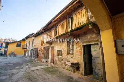 Rustico/Casale in vendita a Magenta - foto 2