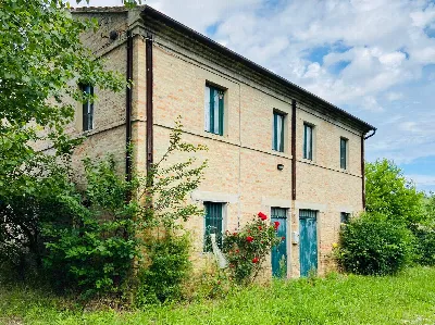 Rustico/Casale in vendita a Belvedere Ostr... - foto 1