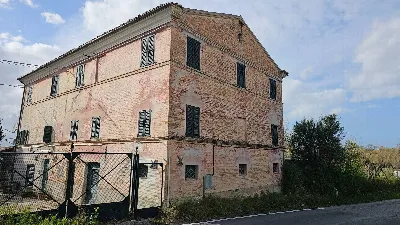 Rustico/Casale in vendita a Belvedere Ostr... - foto 1