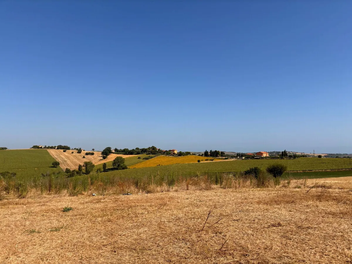 Rustico/Casale in vendita a Montemarciano - foto 2