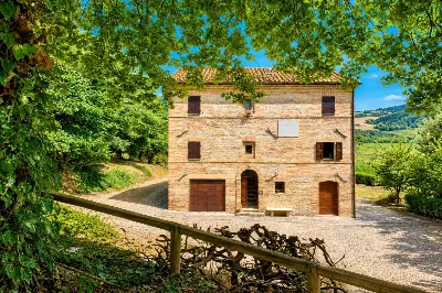 Rustico/Casale in vendita a Belmonte Picen... - foto 1