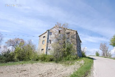 Rustico/Casale a Castignano