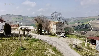 Rustico/Casale in vendita a Carassai - foto 5