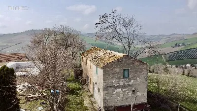Rustico/Casale in vendita a Carassai - foto 7