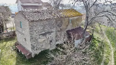 Rustico/Casale in vendita a Carassai - foto 8