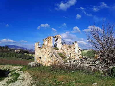 Rustico/Casale in vendita ad Appignano del... - foto 1