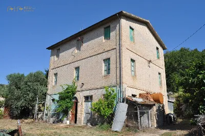Rustico/Casale in vendita a Cupra Marittim... - foto 4