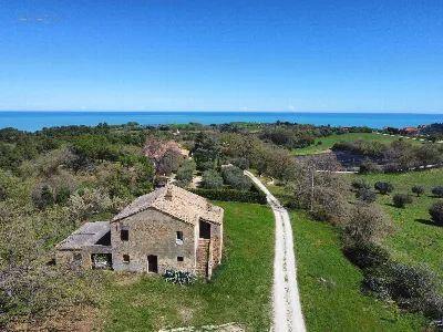 Rustico/Casale in vendita a Cupra Marittim... - foto 2