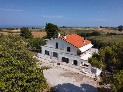Villa in vendita a Cupra Marittima - foto 1