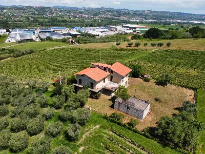Rustico/Casale in vendita a Controguerra - foto 8