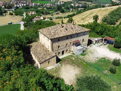 Rustico/Casale in vendita a Fermo - foto 1