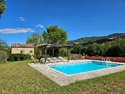 Rustico/Casale in vendita a Smerillo - foto 1