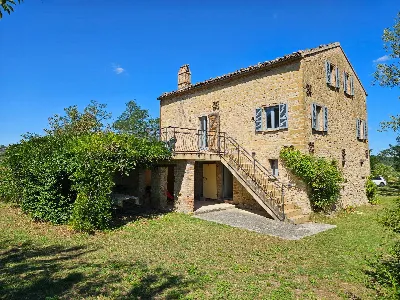 Rustico/Casale in vendita a Smerillo - foto 2