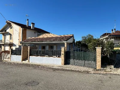 Villa in vendita a San Benedetto del Tront... - foto 3