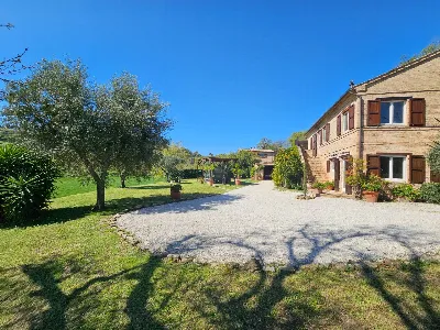 Rustico/Casale in vendita a Montecosaro - foto 7