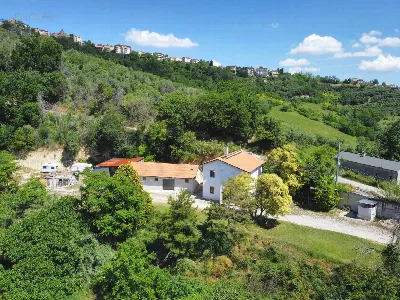 Rustico/Casale in vendita a Carassai - foto 3