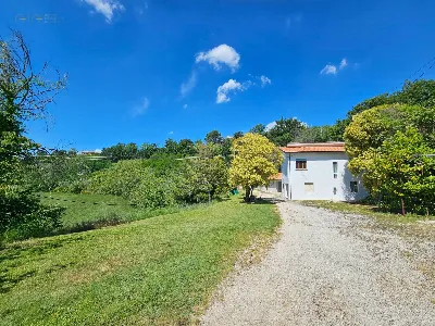 Rustico/Casale in vendita a Carassai - foto 9