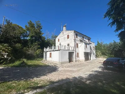 Rustico/Casale in vendita a Montefiore del... - foto 4