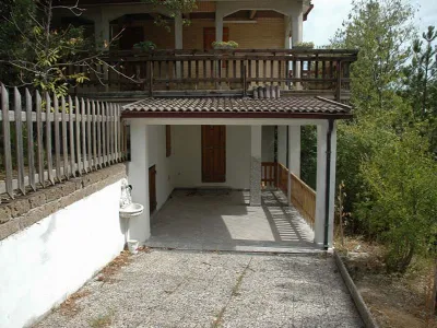 Villa in vendita a Montefortino - foto 2