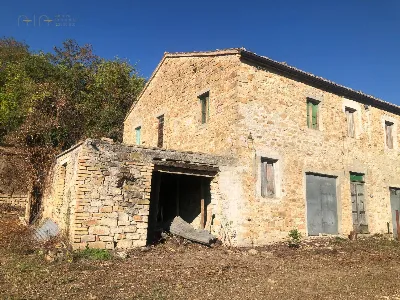 Rustico/Casale a Santa Vittoria in Matenano