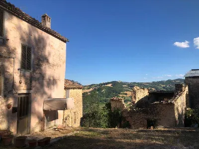 Rustico/Casale in vendita a Montefalcone A... - foto 1