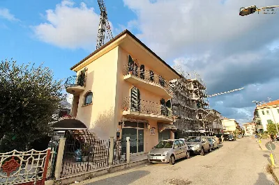 Villa in vendita a San Benedetto del Tront... - foto 1