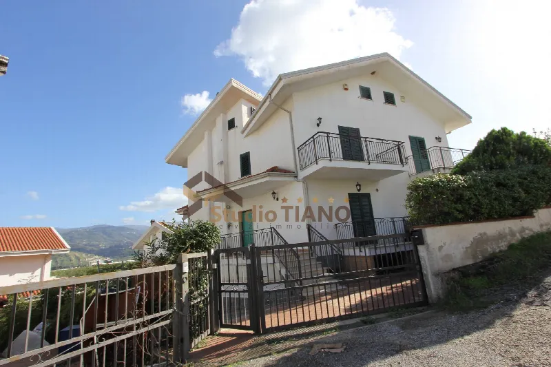Casa Indipendente in vendita a Rende - foto 1