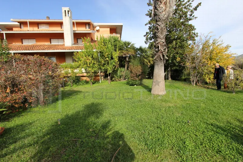 Villa in vendita a Rende - foto 1