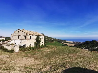 Rustico/Casale a Fermo