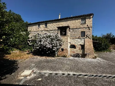 Rustico/Casale in vendita a Lapedona - foto 4