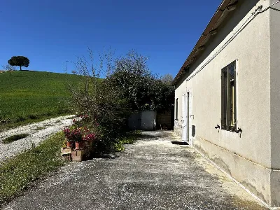Rustico/Casale in vendita a Fermo - foto 1