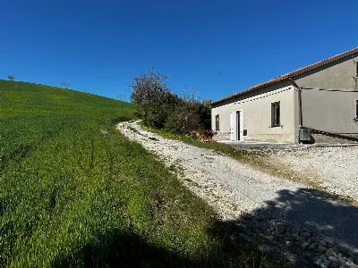 Rustico/Casale in vendita a Fermo - foto 2