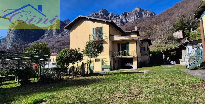 Villa in vendita a Lecco, San Giovanni, Rancio, Laorca - foto 1
