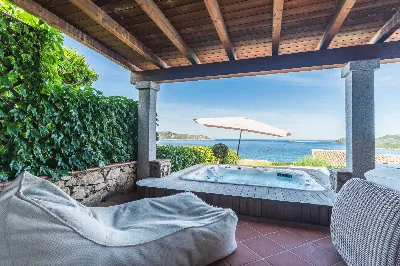Villa in vendita a San Teodoro - foto 1