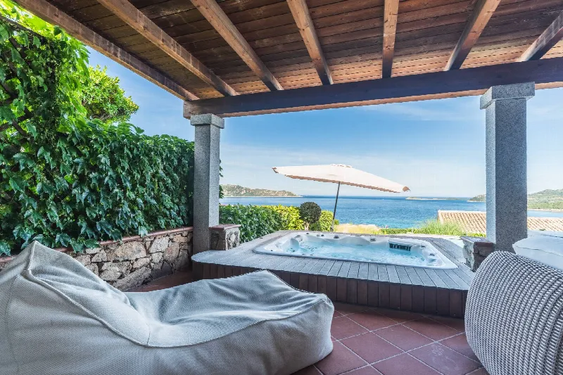 Villa in vendita a San Teodoro - foto 1