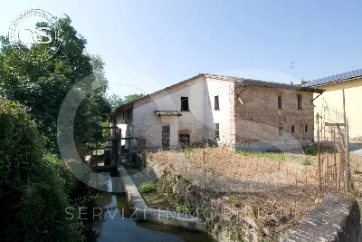 Rustico/Casale in vendita a Verolanuova - foto 2