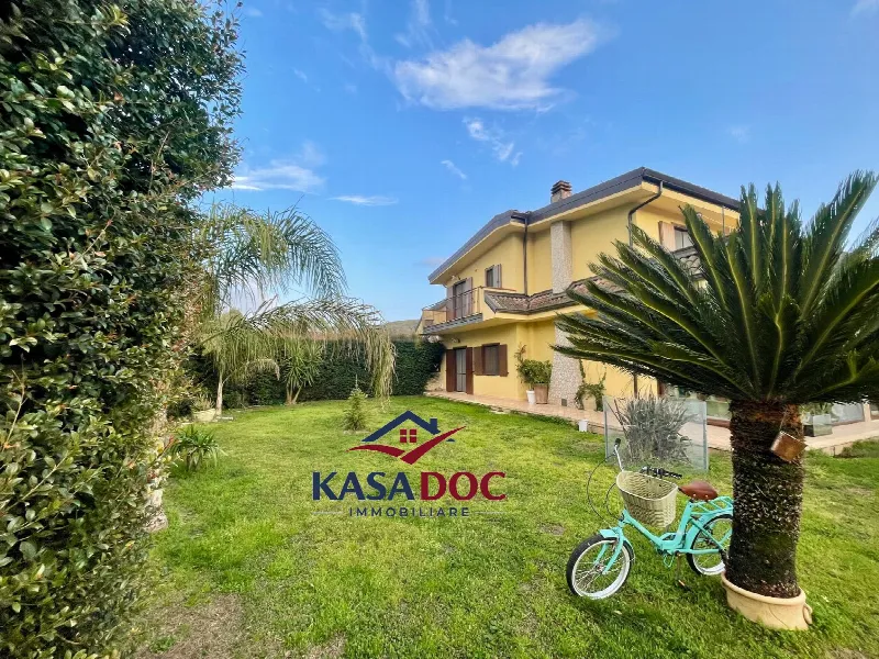 Villa in vendita a Caraffa di Catanzaro - foto 1
