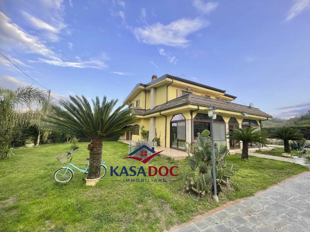 Villa in vendita a Caraffa di Catanzaro - foto 2