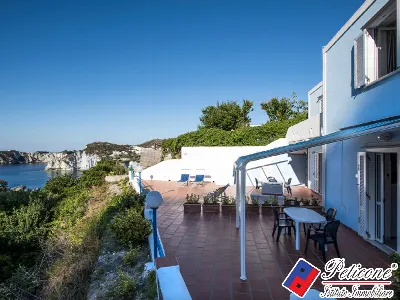 Villa a Ponza