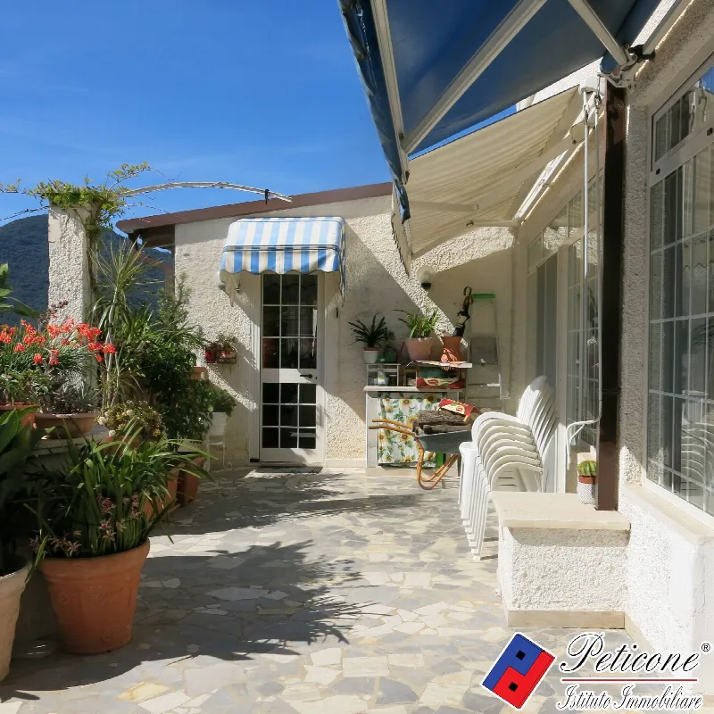 Villa in vendita a Monte San Biagio - foto 1