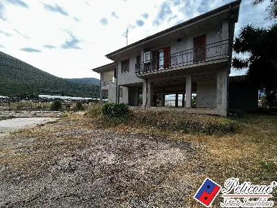 Villa in vendita a Fondi - foto 1
