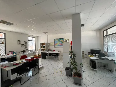 Ufficio in vendita a Ferrara, Fuori mura s... - foto 1