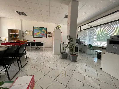 Ufficio in vendita a Ferrara, Fuori mura s... - foto 2