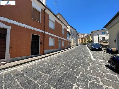 Casa Indipendente in vendita a Ariano Irpi... - foto 1